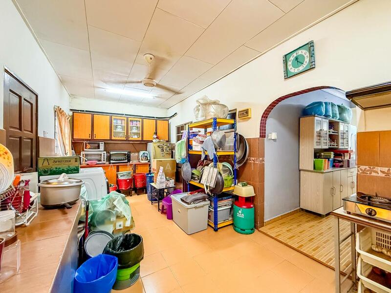 2-storey Terraced House for Sale in Taman Rakan (Kajang) - Amzar Faiz - Kitchen - PropertyGuru.com.my