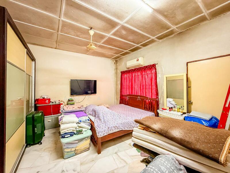 2-storey Terraced House for Sale in Taman Rakan (Kajang) - Amzar Faiz - Bedroom - PropertyGuru.com.my