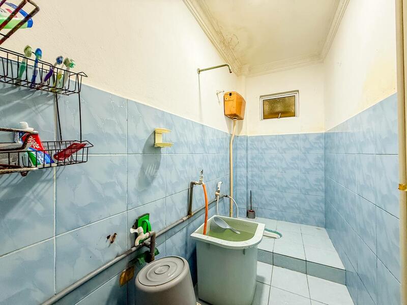 2-storey Terraced House for Sale in Taman Rakan (Kajang) - Amzar Faiz - Bathroom - PropertyGuru.com.my