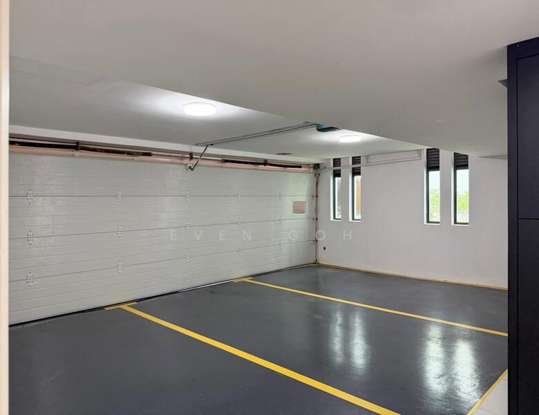 Private Garage