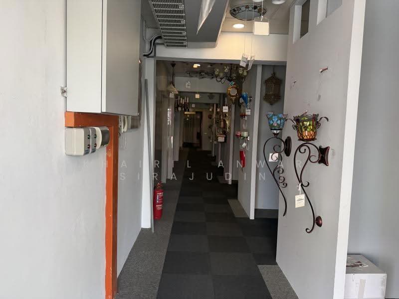 Shop / Office for Rent in Sungai Way Free Indsutrial Zone (Petaling Jaya) - Khairil Anwar Sirajudin - Corridor - PropertyGuru.com.my