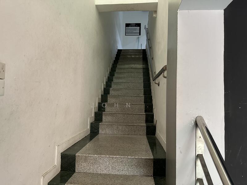 Kedai / Pejabat untuk Dijual di Bukit Idaman (Selayang) - John . - Corridor - PropertyGuru.com.my