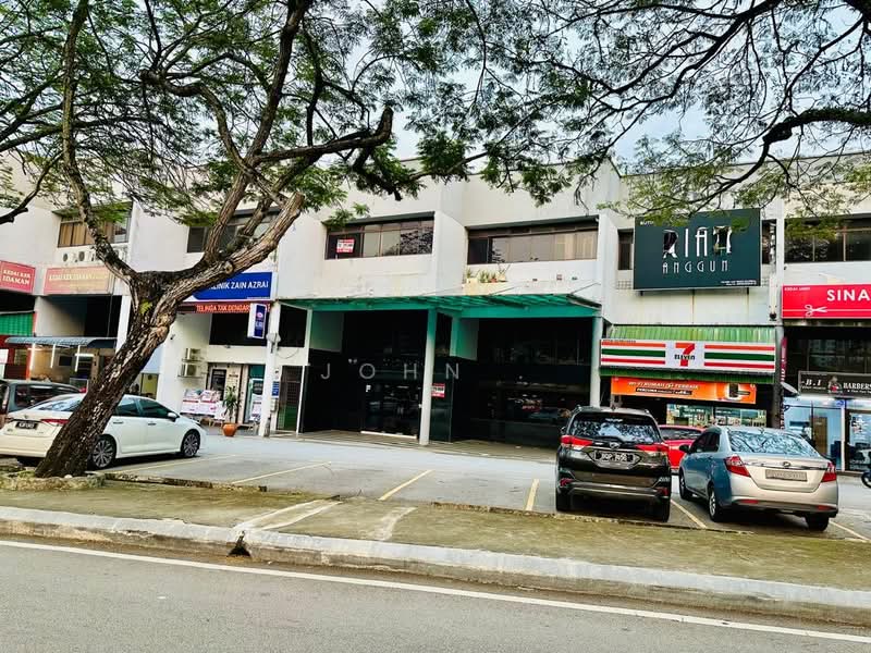 Kedai / Pejabat untuk Dijual di Bukit Idaman (Selayang) - John . - PropertyGuru.com.my