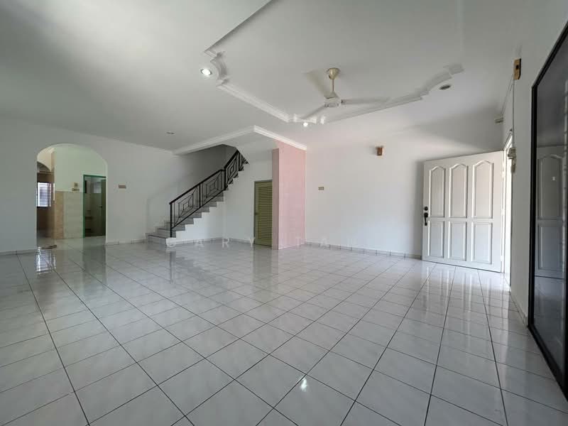 2-storey Terraced House for Sale in Taman Sinfar (Ipoh) - Gary Tang - Living Room - PropertyGuru.com.my