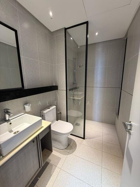 Service Residence for Sale at Millerz Square Serviced Residence - Alex Yap - Bathroom - PropertyGuru.com.my