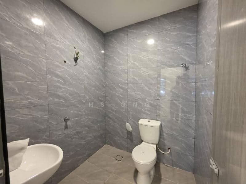 1-storey Terraced House for Sale in Taman Melawis (Klang) - HS Ong - Bathroom - PropertyGuru.com.my