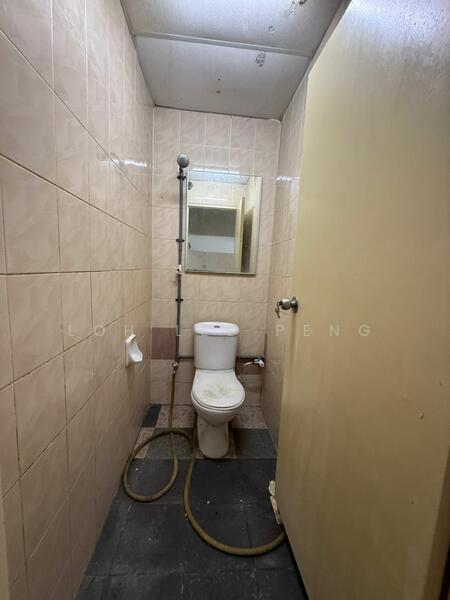 Shop / Office for Rent in Danga Bay (Johor Bahru) - Loh Lee Peng - Bathroom - PropertyGuru.com.my