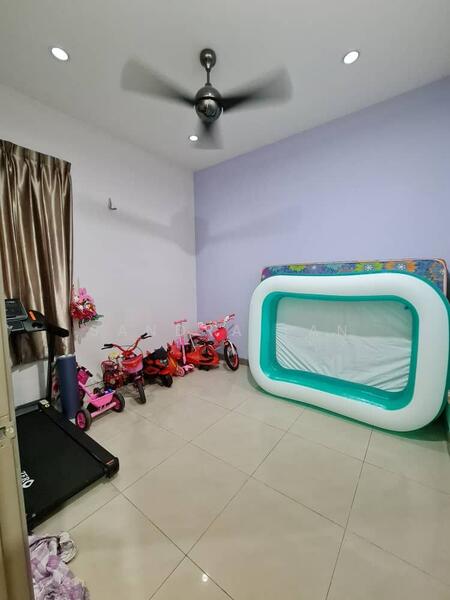 Untuk Dijual - Kempas Utama