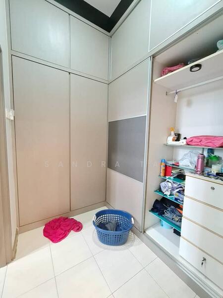 Untuk Dijual - Kempas Utama