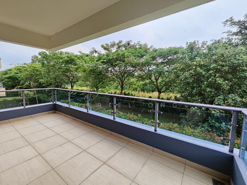 Rumah Berkembar untuk Dijual di Forest City (Gelang Patah) - Gabriel Ong - Balcony - PropertyGuru.com.my