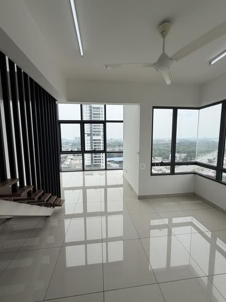 Servis Apartment untuk Dijual di Woodsbury Suites - Rick Goh - Living Room - PropertyGuru.com.my