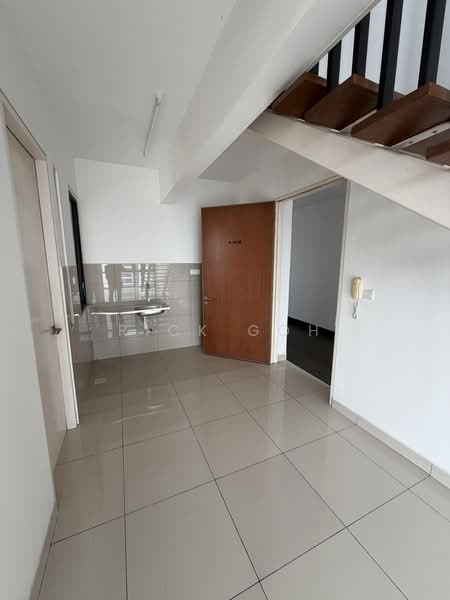 Servis Apartment untuk Dijual di Woodsbury Suites - Rick Goh - Entrance - PropertyGuru.com.my