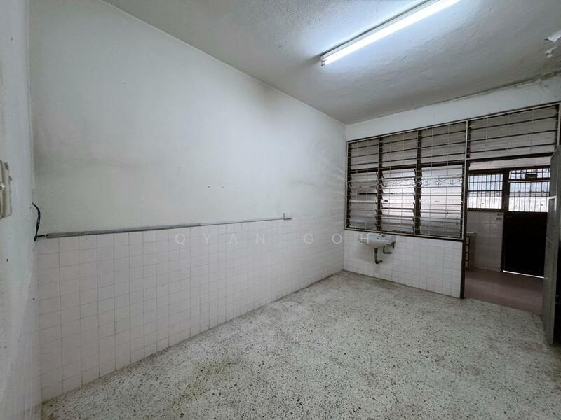 Rumah Teres 2 Tingkat untuk Dijual di Island Glades (Jelutong) - Qyan Goh - Bathroom - PropertyGuru.com.my