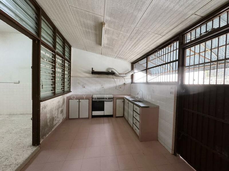 Rumah Teres 2 Tingkat untuk Dijual di Island Glades (Jelutong) - Qyan Goh - Kitchen - PropertyGuru.com.my