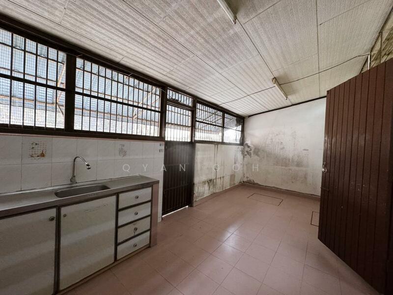 Rumah Teres 2 Tingkat untuk Dijual di Island Glades (Jelutong) - Qyan Goh - Kitchen - PropertyGuru.com.my