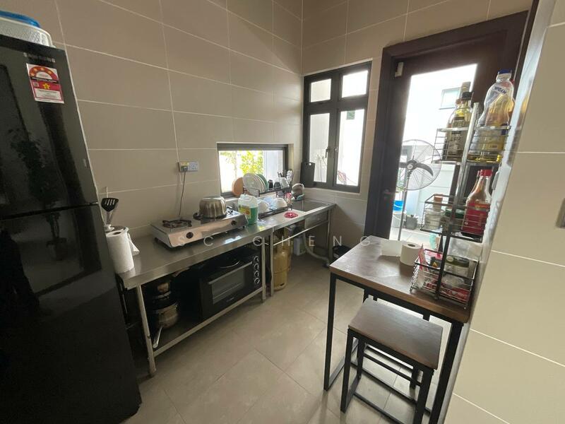 Estuari Gardens untuk Untuk Dijual - RM 2,350,000, Apr 2026 - Kitchen - PropertyGuru.com.my