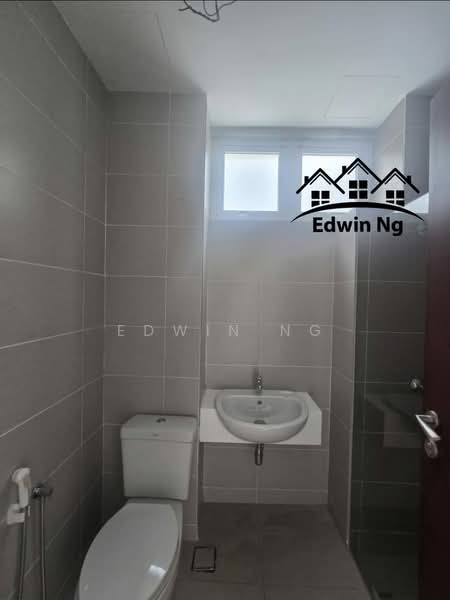 Rumah Berkembar untuk Dijual di Sungai Ara (Penang) - Edwin Ng - Bathroom - PropertyGuru.com.my