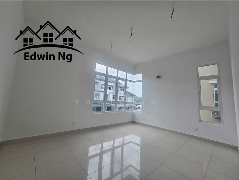 Rumah Berkembar untuk Dijual di Sungai Ara (Penang) - Edwin Ng - Living Room - PropertyGuru.com.my