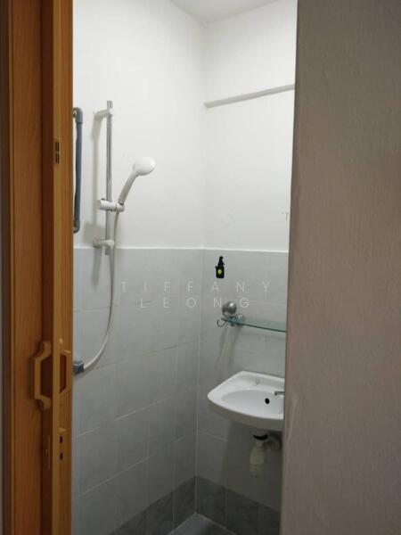 For Rent - Arena Green