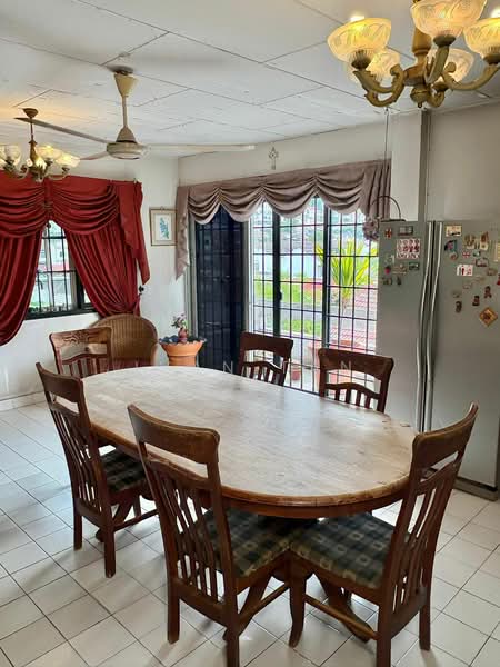 Semi-Detached House for Sale in Jalan Klang Lama (Old Klang Road) (Kuala Lumpur) - Ivan Tan - Dining Room - PropertyGuru.com.my