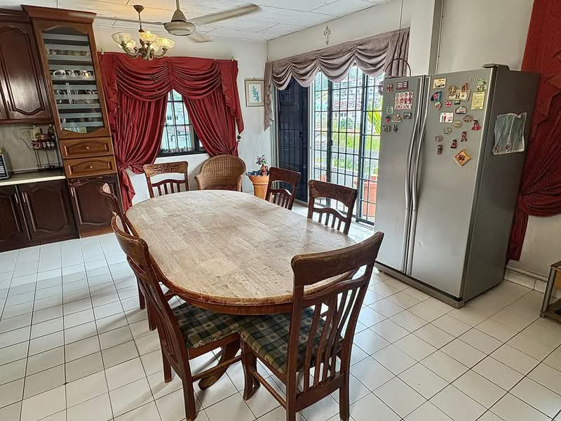 Semi-Detached House for Sale in Jalan Klang Lama (Old Klang Road) (Kuala Lumpur) - Ivan Tan - Dining Room - PropertyGuru.com.my