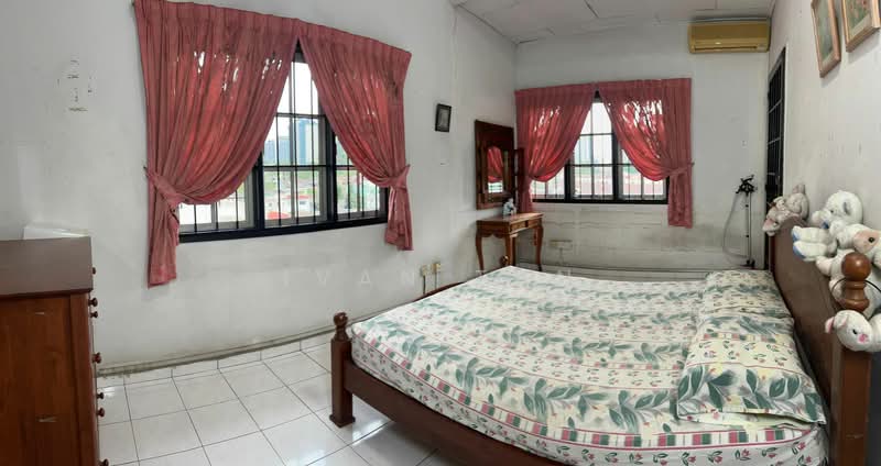 Semi-Detached House for Sale in Jalan Klang Lama (Old Klang Road) (Kuala Lumpur) - Ivan Tan - Bedroom - PropertyGuru.com.my