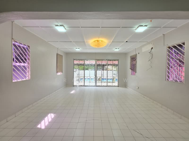 Bungalow House for Sale in Taman U Thant (Ampang) - Frank Low - Living Room - PropertyGuru.com.my