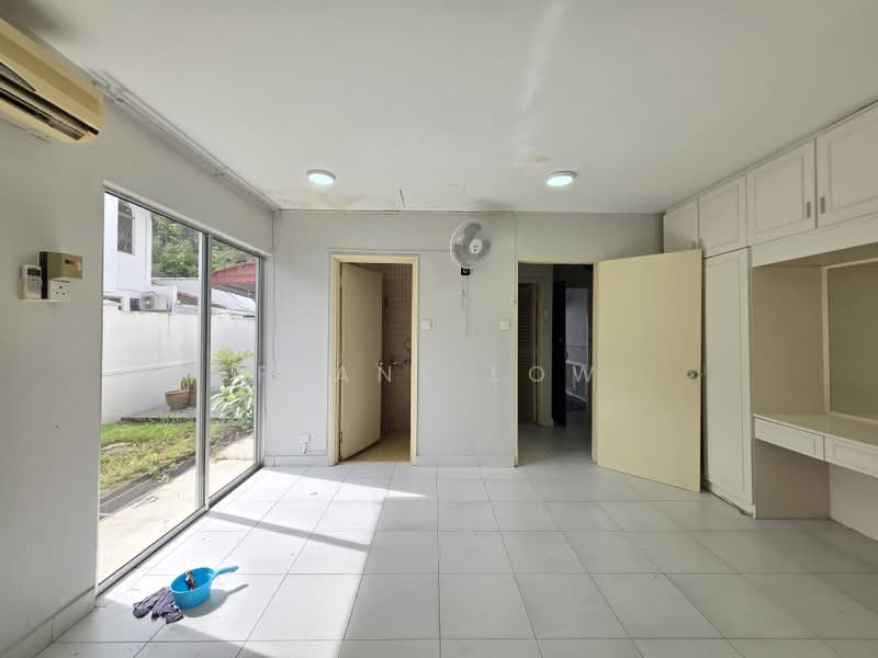 Bungalow House for Sale in Taman U Thant (Ampang) - Frank Low - Bedroom - PropertyGuru.com.my