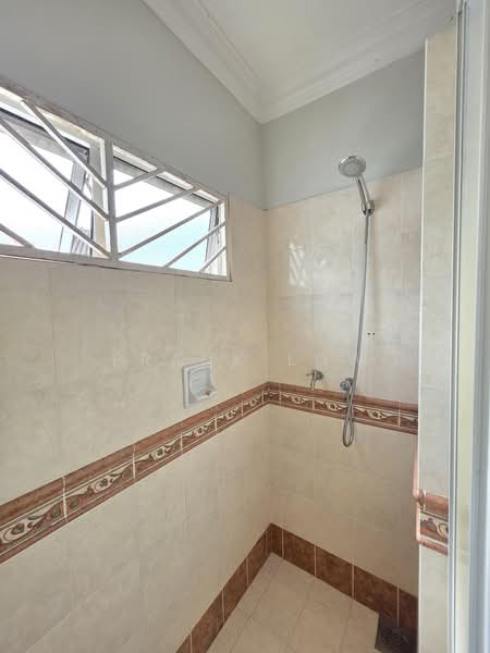 Bungalow House for Sale in Taman U Thant (Ampang) - Frank Low - Bathroom - PropertyGuru.com.my