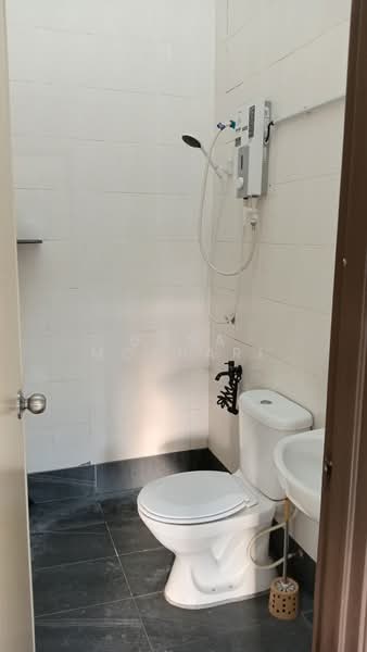2-storey Terraced House for Rent in Kota Kemuning (Shah Alam) - Guna Mokhari - Bathroom - PropertyGuru.com.my