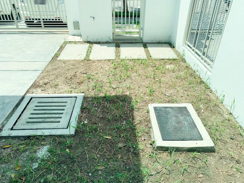 Bukit Jelutong 3-Storey Superlink House untuk Untuk Dijual - RM 2,200,000, Apr 2026 - Exterior - PropertyGuru.com.my