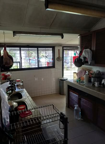 Rumah Banglo untuk Dijual di Seksyen 5 (Petaling Jaya) - HK Lee - Kitchen - PropertyGuru.com.my
