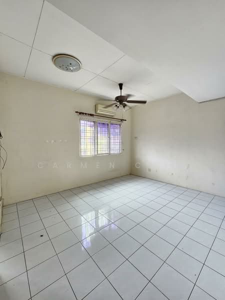 Sungai buloh untuk Untuk Dijual - RM 450,000, Apr 2026 - Living Room - PropertyGuru.com.my