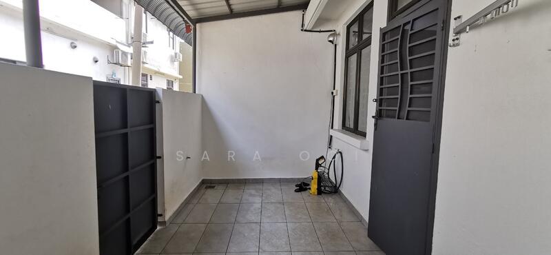 Partial Covered Back yard 