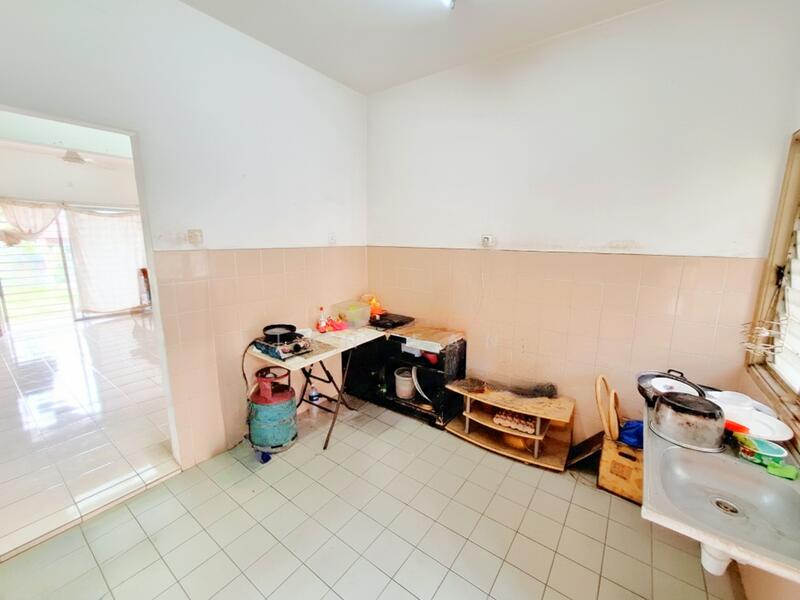 2-storey Terraced House for Sale in Taman Puncak Jalil (Seri Kembangan) - Ian Fan - Kitchen - PropertyGuru.com.my