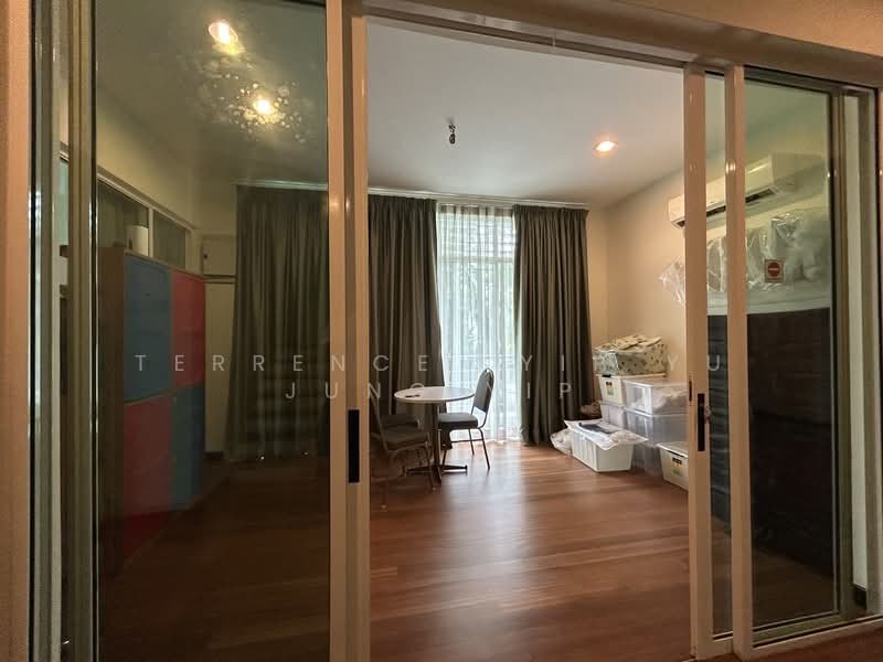 Semi-Detached House for Rent in Ampang Jaya (Ampang) - Terrence  Yip Yu Jung Yip - Living Room - PropertyGuru.com.my