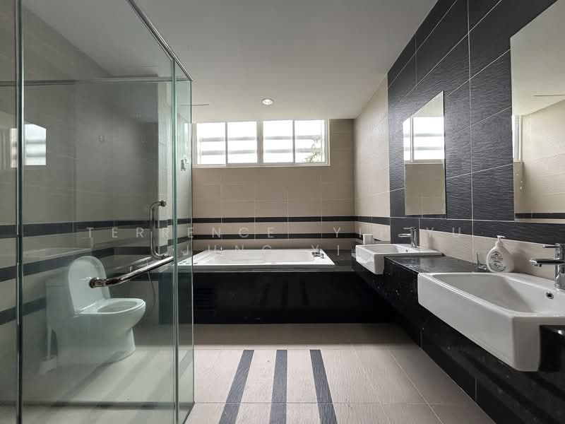 Semi-Detached House for Rent in Ampang Jaya (Ampang) - Terrence  Yip Yu Jung Yip - Bathroom - PropertyGuru.com.my
