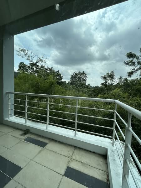 Semi-Detached House for Rent in Ampang Jaya (Ampang) - Terrence  Yip Yu Jung Yip - Balcony - PropertyGuru.com.my