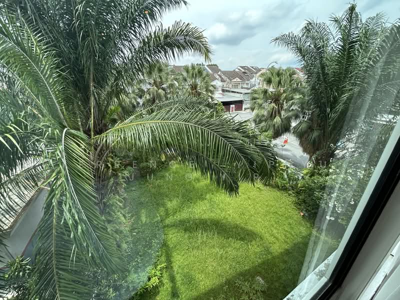 Semi-Detached House for Rent in Ampang Jaya (Ampang) - Terrence  Yip Yu Jung Yip - Garden - PropertyGuru.com.my