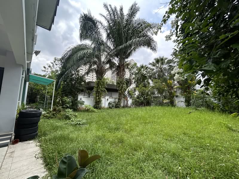 Semi-Detached House for Rent in Ampang Jaya (Ampang) - Terrence  Yip Yu Jung Yip - Garden - PropertyGuru.com.my