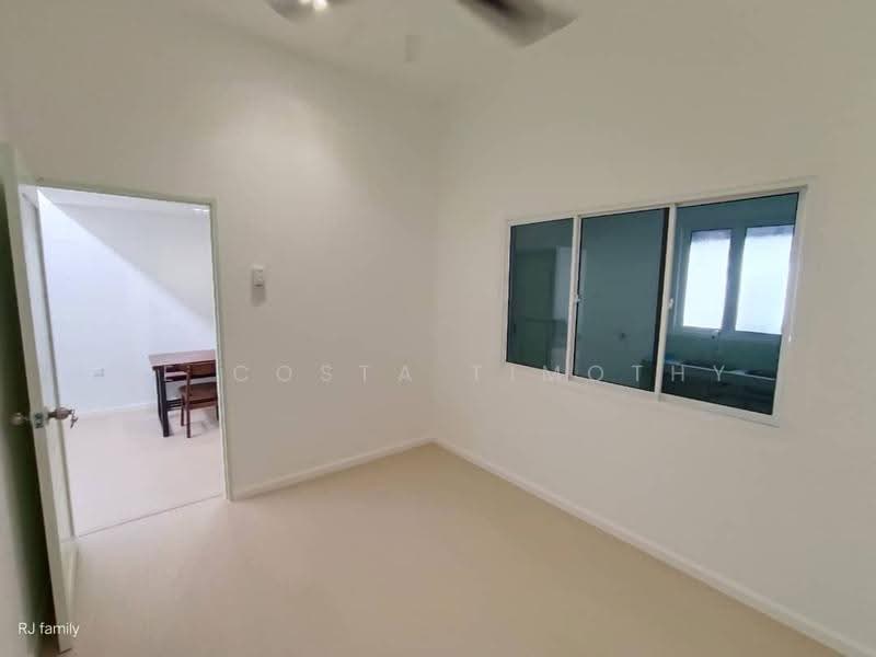 1-storey Terraced House for Sale in Taman Bukit Senjuang (Melaka City) - De Costa Timothy - Bedroom - PropertyGuru.com.my