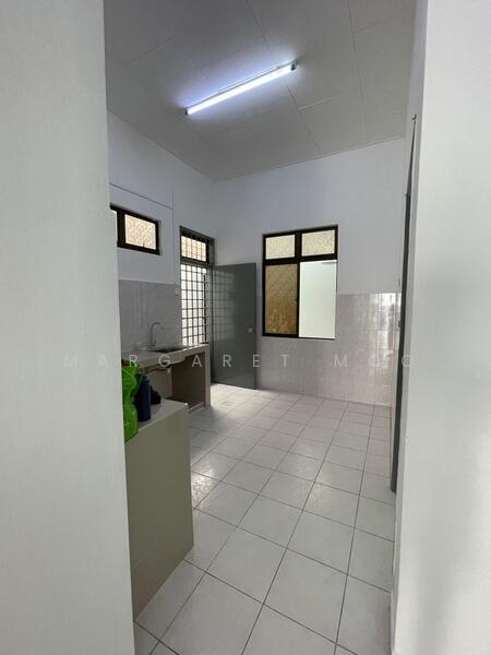 Untuk Disewa - Jalan Nibong@Taman Daya