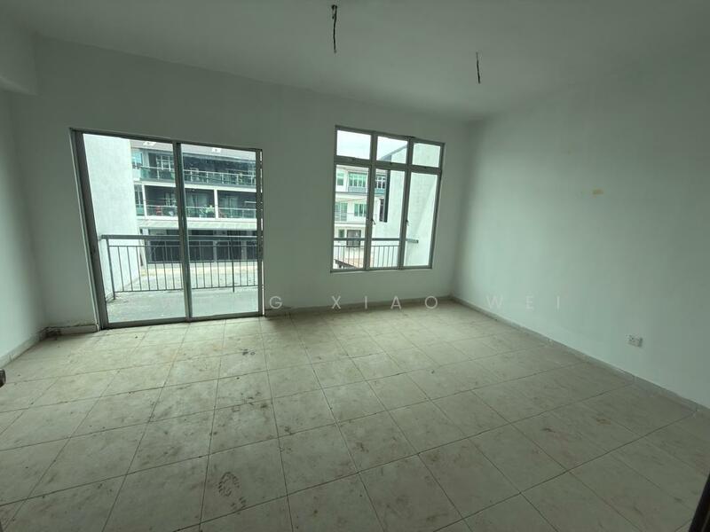 3-storey Terraced House for Sale in Taman Kundang Jaya (Rawang) - Kwong Xiao Wei - Living Room - PropertyGuru.com.my