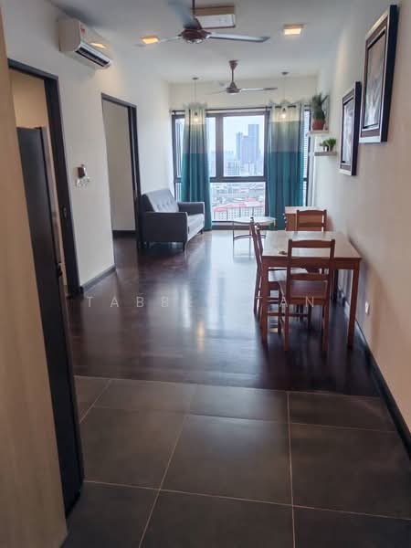 Servis Apartment untuk Disewa di V Residence 2 @ Sunway Velocity - Tabber Tan - Living Room - PropertyGuru.com.my
