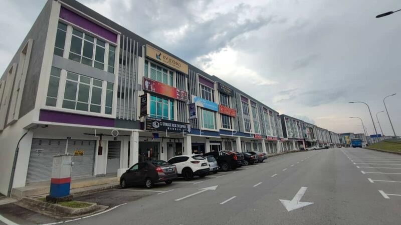 Shop / Office for Sale in Senai (Johor) - Loh Lee Peng - Exterior - PropertyGuru.com.my