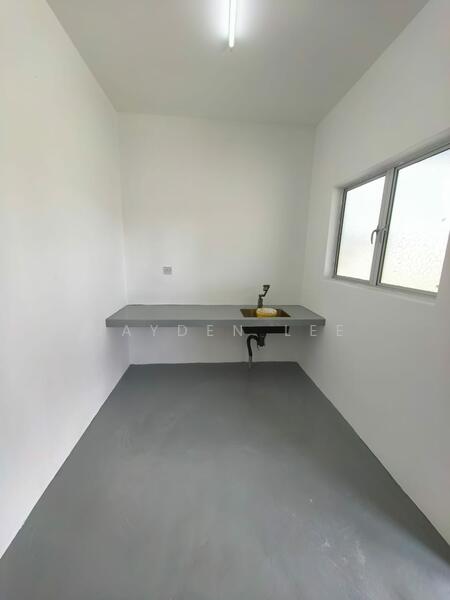 Untuk Disewa - Newly Renovated 3 unit In 1 Corner House Kg Pendamar Teluk Gedung Indah Portklang
