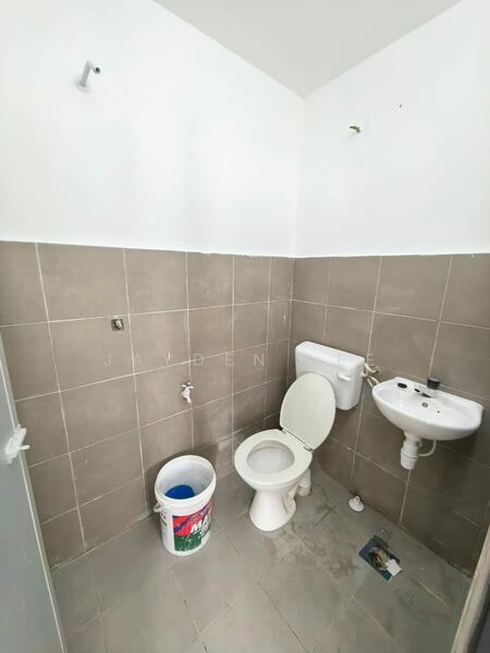 Untuk Disewa - Newly Renovated 3 unit In 1 Corner House Kg Pendamar Teluk Gedung Indah Portklang