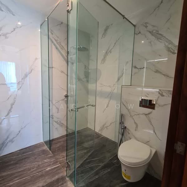 Servis Apartment untuk Disewa di Core Residence @ TRX - Jack Low - Bathroom - PropertyGuru.com.my