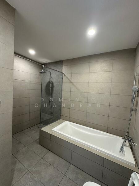 Kondominium untuk Disewa di Bangsar Hill Park - Dominic Chandran - Bathroom - PropertyGuru.com.my