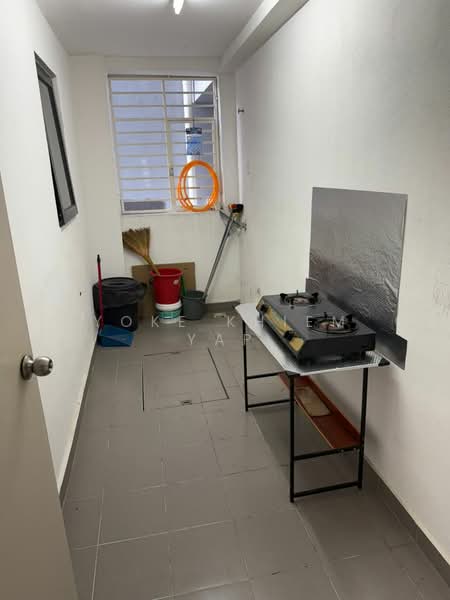 Service Residence for Rent at Hillpark Residence - Yoke Khiem Yap - Kitchen - PropertyGuru.com.my